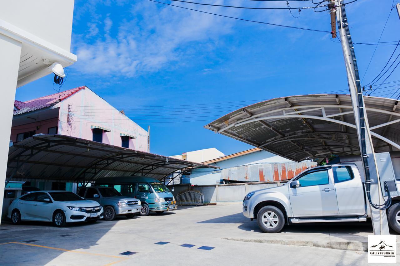 Hotel Calivefornia 2016 Chiang Rai Zewnętrze zdjęcie